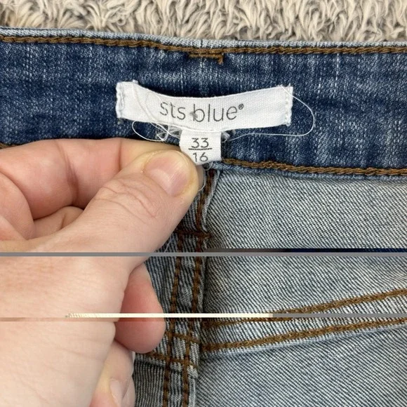 STS Blue Rolled Denim Shorts Women's Size 16 (33 Waist) - Picture 7 of 9